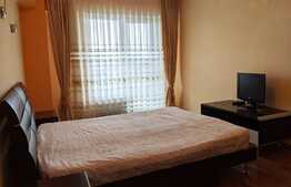 Apartament 3 camere, 120 mp, parcare, situat in Ansamblul rezidential Plopilor Vest