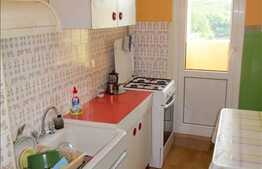 Vanzare apartament 2 camere decomandate, 40 mp. Imobil reabilitat termic!