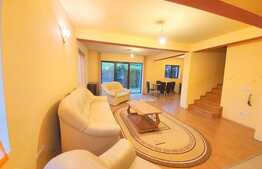 Duplex finisat, 150 mp, curte 255 mp, garaj, zona strazii Florilor!