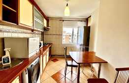 Apartament cu 3 camere, decomandat, 78 mp, loc de parcare, in zona strazii Dorobantilor 
