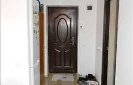 Mansarda luminoasa, 37 mp finisata nou, in zona Porii