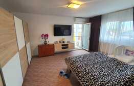 Oportunitate! Apartament decomandat cu 2 camere, antreu si terasa 79mp