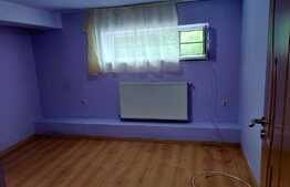 Apartament cu 3 camere, renovabil 54mp + garaj, zona Buna Ziua