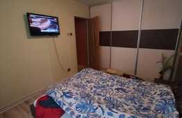 Apartament de 3 camere decomandate si boxa, zona complex  Nora