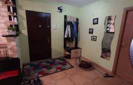 Apartament de 3 camere decomandate si boxa, zona complex  Nora