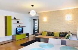 Apartament de lux, 2 camere, loc de parcare supravegheat video, zona Eroilor