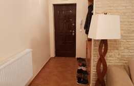 Apartament 3 camere, etaj intermediar, loc parcare! Zona strazii Sesul de Sus!