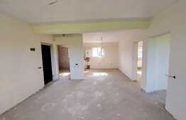 Apartament 3 camere, semifinisat, zona Terra!