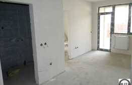 1 camera de vanzare, 45 mp + balcon, semifinisat