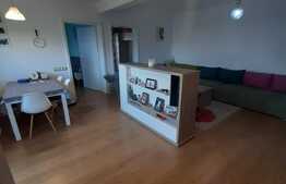 Apartament cu gradina, 2 balcoane, zona Sub Cetate