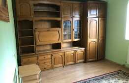 Apartament 3 camere, 100 mp, strada Bucuresti, 