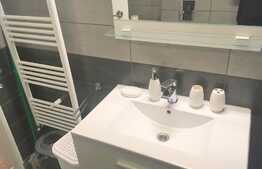 Apartament 2 camere, 40 mp, gradina de 34 mp, loc de parcare exterior, zona Expo Transilvania 