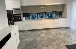 Apartament ultrafinisat, totul nou, bloc nou, etaj intermediar, zona Vivo