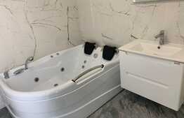 Apartament ultrafinisat, totul nou, bloc nou, etaj intermediar, zona Vivo