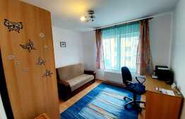 Apartament 3 camere, parcare, etaj intermediar, zona strazii Florilor!