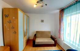 Apartament 3 camere, parcare, etaj intermediar, zona strazii Florilor!