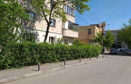 Birou la parter, 60 mp, acces facil din strada