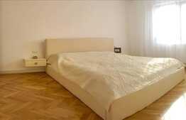 Conditii de lux la 5 minute de Hotel Napoca! 3 camere + Gradina!!