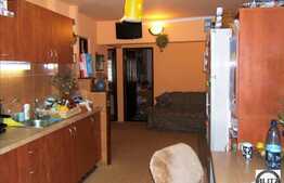 Apartament 3 camere + 15 mp balcon inchis, renovat