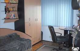 Vanzare apartament 3 camere!