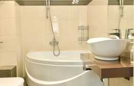 Apartament cu 3 camere, 80 mp, terasa, parcare, zona strazii Observatorului