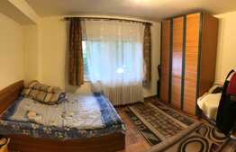Apartament 3 camere, 77 mp, decomandat, zona strazii Scortarilor