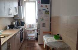 Apartament la cheie, etaj 1, decomandat, parcare cu CF ! Zona Centrala!
