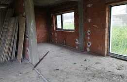 Casa individuala de vanzare, 162 mp, 474 mp teren, Chinteni