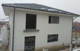 Casa individuala de vanzare, 162 mp, 474 mp teren, Chinteni