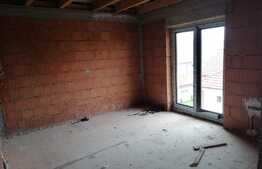 Casa individuala de vanzare, 162 mp, 474 mp teren, Chinteni