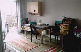 Apartament la parter înalt, 2 camere, 48mp, parcare inclusa, zona Terra!