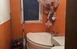 Apartament 2 camere, decomandat, etaj intermediar, 58mp, parcare! Zona strazii Florilor!