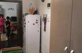 Apartament 2 camere, decomandat, etaj intermediar, 58mp, parcare! Zona strazii Florilor!