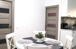 Apartament 63 mp, 3 camere, parcare, terasa 15 mp de vanzare!