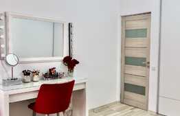 Apartament 63 mp, 3 camere, parcare, terasa 15 mp de vanzare!