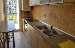 Garsoniera 34mp, etaj intermediar, parcare cu CF! Zona strazii Eroilor!