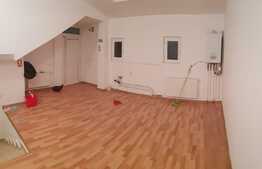 Spatiu de birou, 35 mp, acces din strada