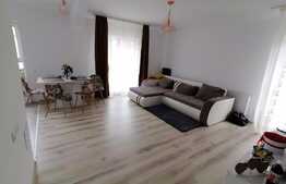 Apartament spatios, terasa de 13 mp, parcare, zona strazii Eroilor!