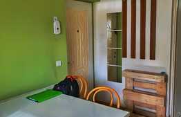 Apartament cu o camera 37 mp, parcare, zona strazii Plopilor