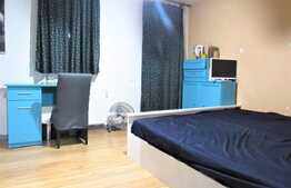 Apartament 3 camere, 70mp + 40mp pod! Zona strazii Eroilor!