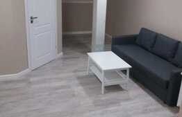 Apartament 2 camere, decomandat, 48 mp, loc de parcare, zona centrala