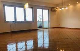 Apartament 3 camere 96mp, zona Andrei Muresanu