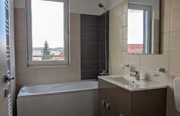 Apartament 3 camere, 70 mp, parcare, in zona Hotel Onix