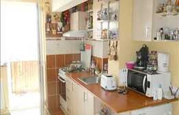 Inchiriere 3 camere, decomandat, 75mp, zona Hotel Royal