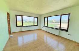 Casa individuala de 240 mp, teren de 500 mp!