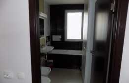  OPORTUNITATE! 2 camere, 50 mp, 3 balcoane, zona strazii Eroilor!