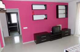  OPORTUNITATE! 2 camere, 50 mp, 3 balcoane, zona strazii Eroilor!