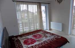  OPORTUNITATE! 2 camere, 50 mp, 3 balcoane, zona strazii Eroilor!