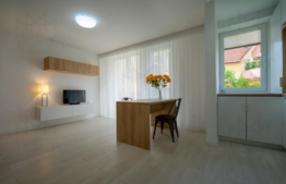 Oportunitate! Apartament cu CF, bloc cu 3 etaje, lift , 45,5 mp, balcon, orientare sudica!