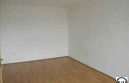 Apartament cu 2 camere, partial mobilat, loc de parcare inclus,